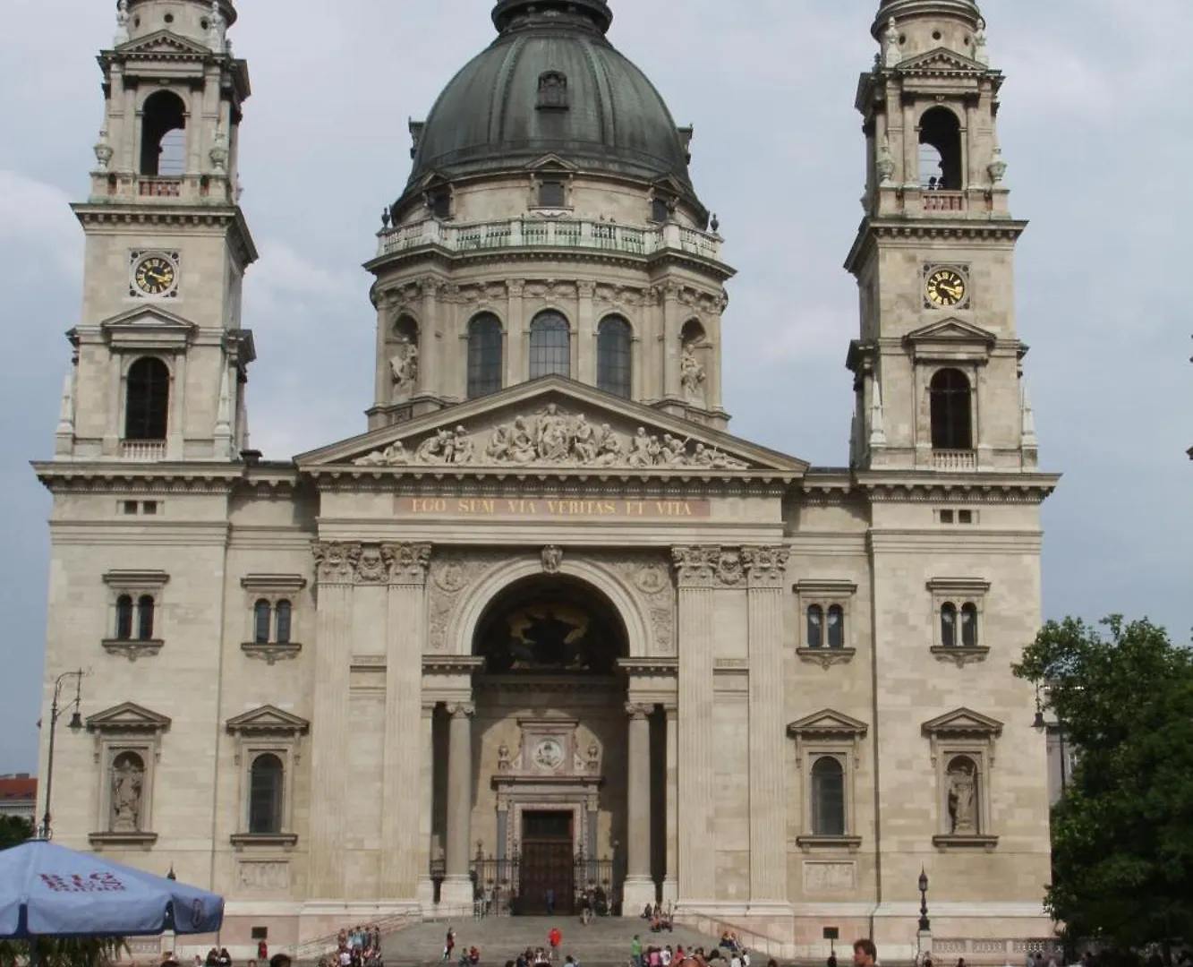 Queen Zita Apt 130 M2 Near Chain Bridge Hungary