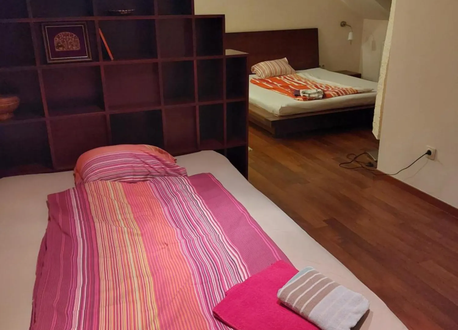 Queen Zita Apt 130 M2 Near Chain Bridge